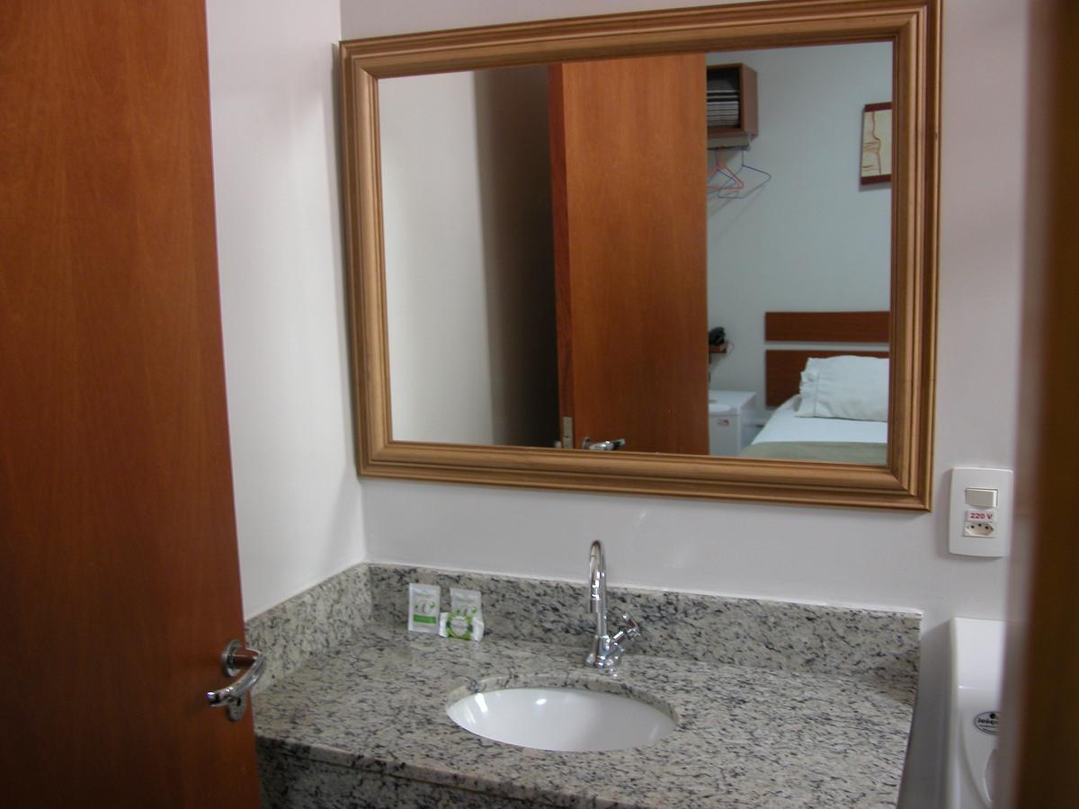 Hotel Avenida Tupã Kültér fotó